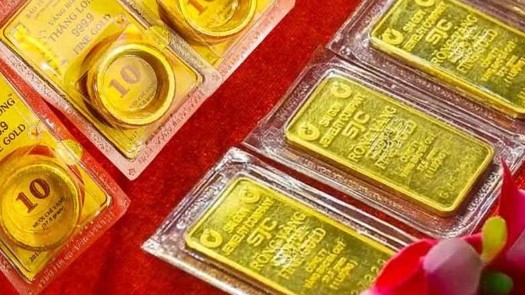 Giá vàng ngày 14/8: Trong nước và thế giới đảo chiều