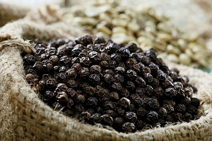 Giá nông sản hôm nay 14/8: Cà phê giảm, tiêu đi ngang, gạo xuất khẩu tăng nhẹ