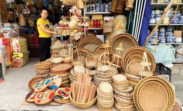 Ứng dụng công nghệ trong phát triển sản phẩm công nghiệp nông thôn