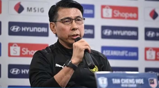 HLV Malaysia: ‘Chúng tôi mới thua một lượt đấu’
