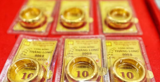 Giá vàng ngày 25/8: Tiếp đà tăng Giá vàng ngày 25/8: Tiếp đà tăng
