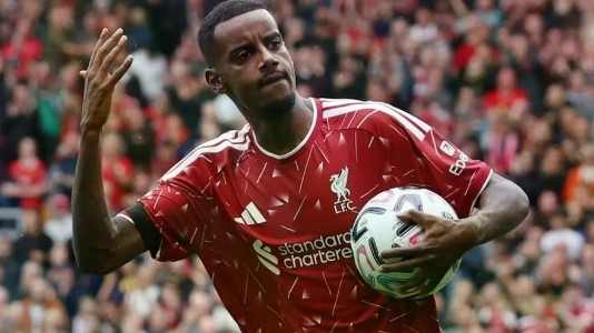 Tân binh 34,5 triệu bảng cứu Liverpool tại Ngoại hạng Anh