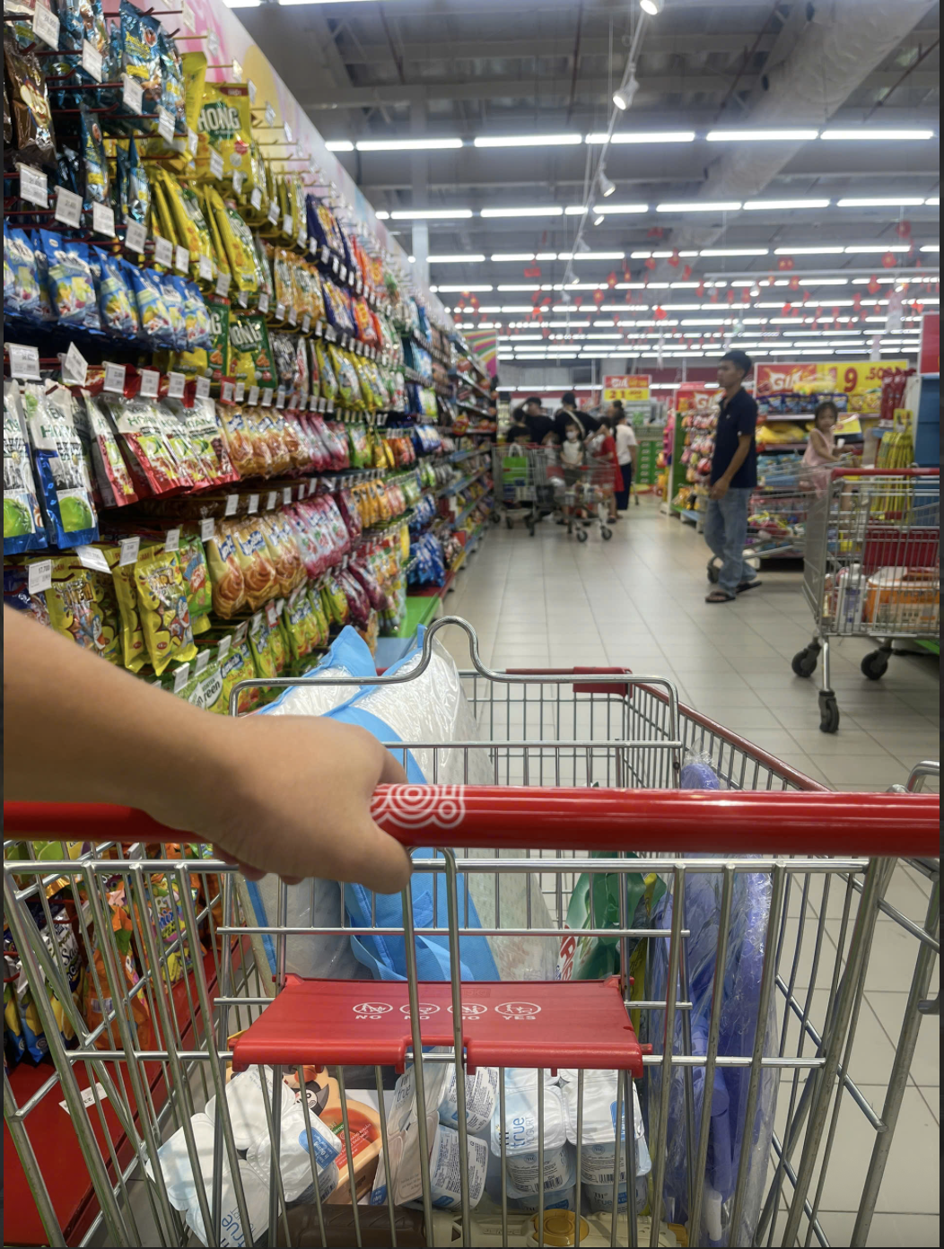 “Bài toán kép” giữa tăng trưởng và kiểm soát giá “Bài toán kép” giữa tăng trưởng và kiểm soát giá
