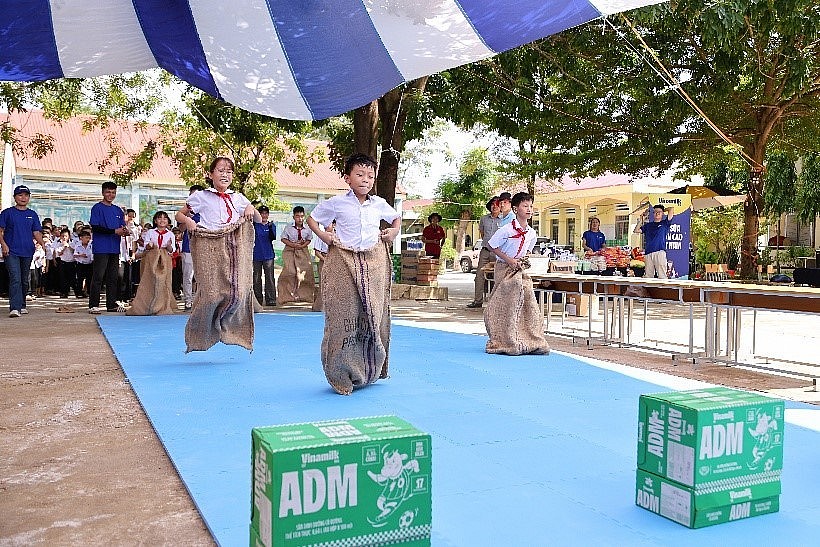 Gần 40.000 trẻ em cả nước vui đón Trung thu cùng Vinamilk Gần 40.000 trẻ em cả nước vui đón Trung thu cùng Vinamilk