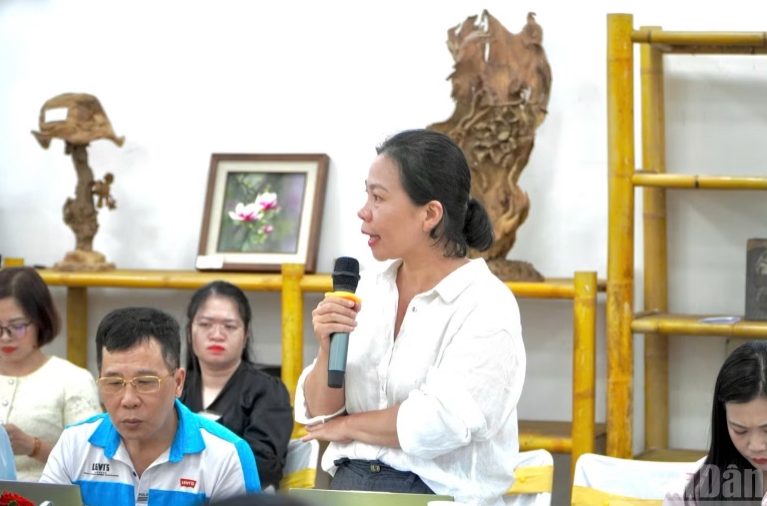 Đẩy mạnh quảng bá, số hóa và kết nối thị trường cho sản phẩm làng nghề Đẩy mạnh quảng bá, số hóa và kết nối thị trường cho sản phẩm làng nghề