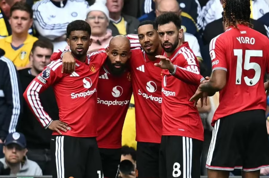 Man Utd lập kỷ lục buồn sau trận hòa Leeds