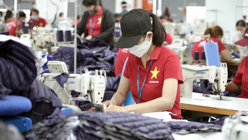 Dệt may giữ đà xuất khẩu, đối mặt sức ép chi phí Dệt may giữ đà xuất khẩu, đối mặt sức ép chi phí