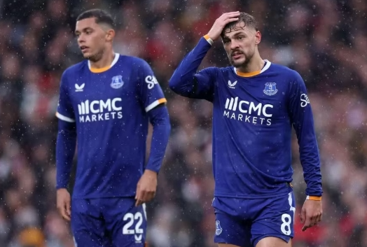 Arsenal bắt kịp Man City trên bảng xếp hạng Ngoại hạng Anh Arsenal bắt kịp Man City trên bảng xếp hạng Ngoại hạng Anh