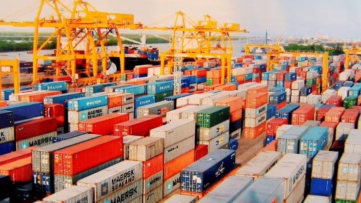 Giải bài toán thị trường hàng hóa Việt Nam