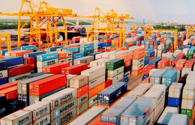 Giải bài toán thị trường hàng hóa Việt Nam