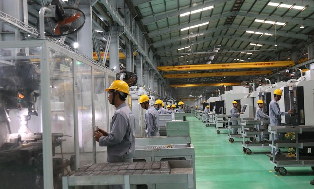 Tỷ phú Trần Bá Dương chỉ cách startup dễ kiếm tiền nhất