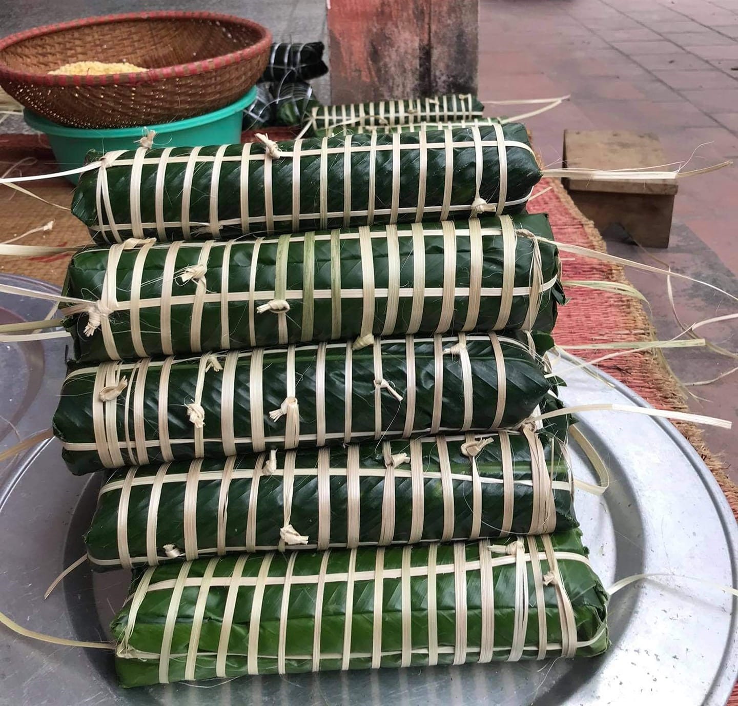 Câu chuyện gói bánh chưng ăn Tết Câu chuyện gói bánh chưng ăn Tết