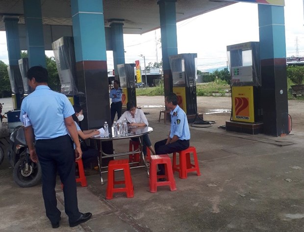 Bộ trưởng Công Thương: Không để đứt gẫy, thiếu hụt xăng dầu dịp Tết Bộ trưởng Công Thương: Không để đứt gẫy, thiếu hụt xăng dầu dịp Tết