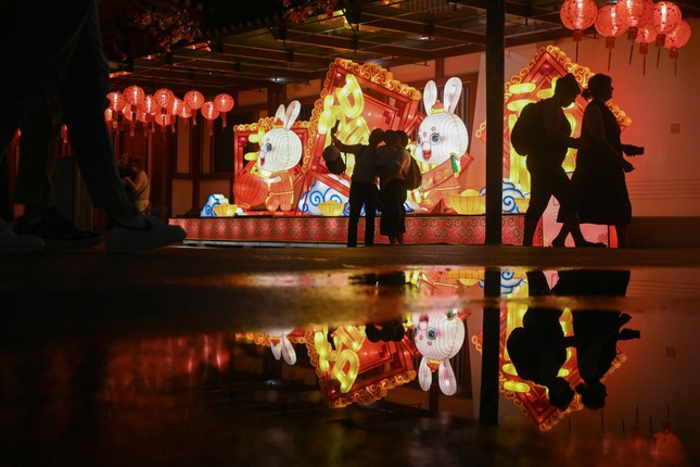 Hình ảnh không khí Tết Nguyên đán tràn ngập châu Á Hình ảnh không khí Tết Nguyên đán tràn ngập châu Á