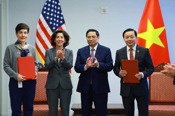 Bộ Trưởng TN&MT Trần Hồng Hà - Những dấu ấn trong năm 2022 Bộ Trưởng TN&MT Trần Hồng Hà - Những dấu ấn trong năm 2022