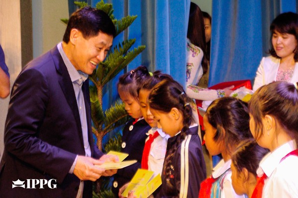 Doanh nhân Johnathan Hạnh Nguyễn: Người doanh nhân cần lấy đạo đức làm gốc rễ và khát vọng làm giàu là đích đến Doanh nhân Johnathan Hạnh Nguyễn: Người doanh nhân cần lấy đạo đức làm gốc rễ và khát vọng làm giàu là đích đến