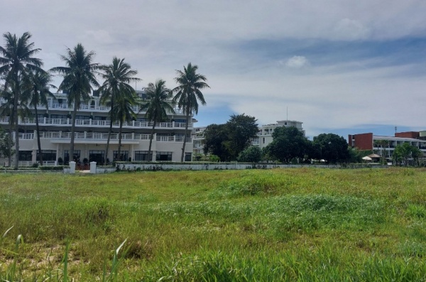 Tin bất động sản ngày 11/1: Nhiều sai phạm tại Dự án Tòa nhà CLB Golf tại Đồi Cù