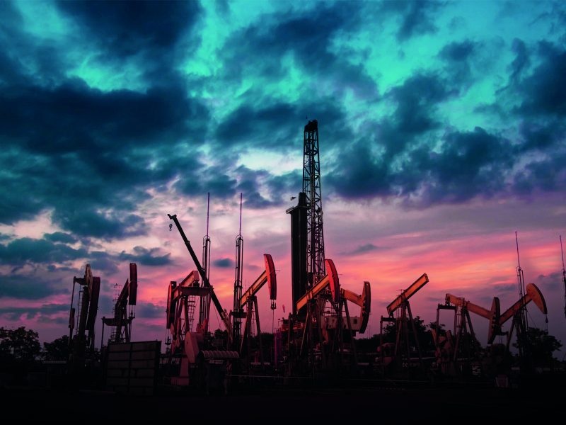 Thách thức mới trong tìm kiếm, thăm dò dầu khí