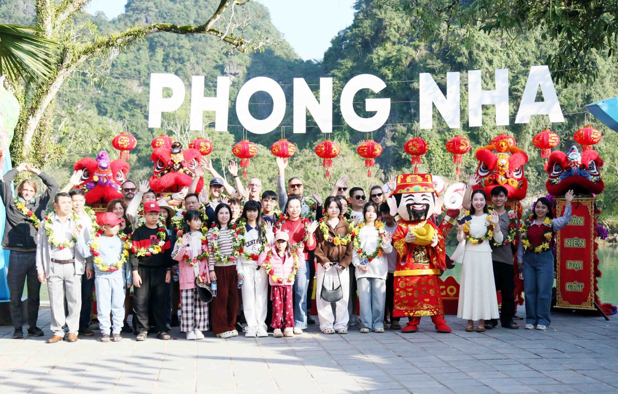 Di sản Phong Nha - Kẻ Bàng là "viên kim cương xanh" của du lịch Quảng Trị