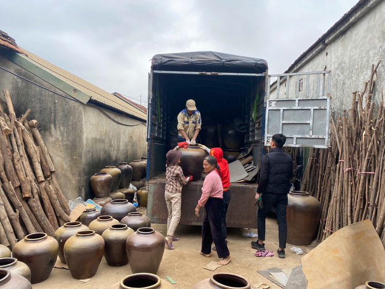 Ninh Bình: Làng gốm hơn 60 năm tuổi vào vụ Tết