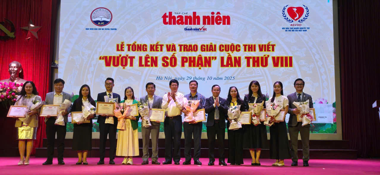 Chào năm mới 2026: Tạp chí Thanh niên cùng tuổi trẻ Việt Nam tự hào, vững tin theo Đảng