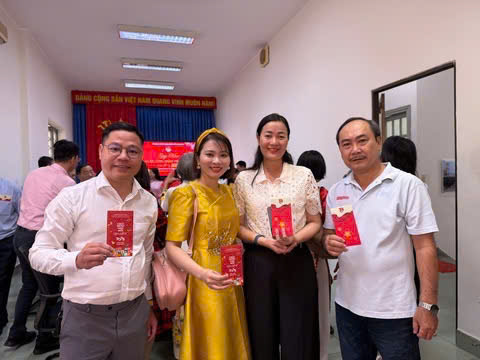 Chào năm mới 2026: Tạp chí Thanh niên cùng tuổi trẻ Việt Nam tự hào, vững tin theo Đảng