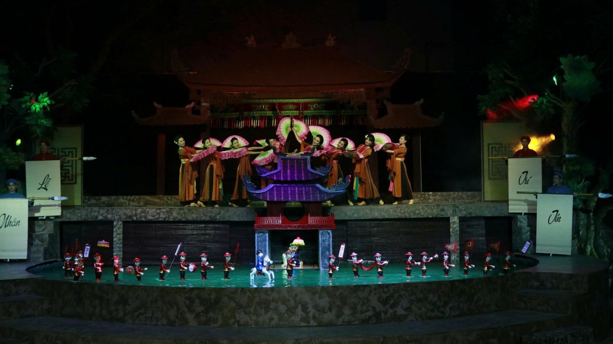 Chuỗi chương trình nghệ thuật chuyên nghiệp chào mừng Đại hội lần thứ XIV của Đảng Chuỗi chương trình nghệ thuật chuyên nghiệp chào mừng Đại hội lần thứ XIV của Đảng