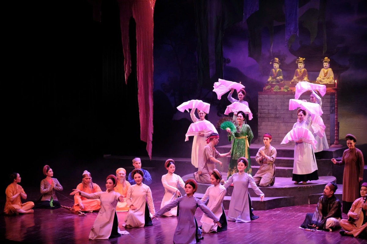 Chuỗi chương trình nghệ thuật chuyên nghiệp chào mừng Đại hội lần thứ XIV của Đảng Chuỗi chương trình nghệ thuật chuyên nghiệp chào mừng Đại hội lần thứ XIV của Đảng