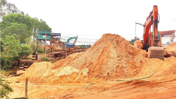 Siết chặt bảo vệ môi trường trong khai khoáng