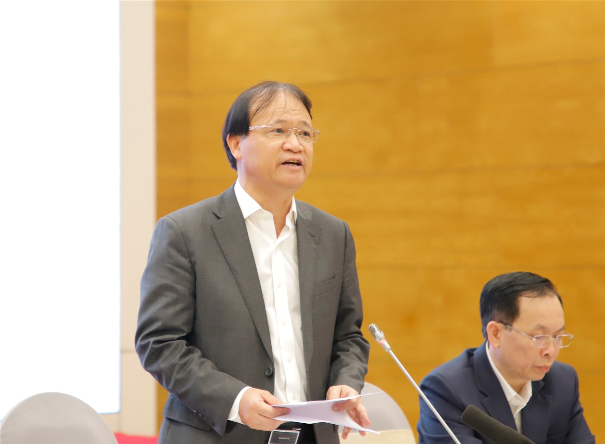 Bộ Công Thương thông tin về việc xử lý khoản lỗ 31 nghìn tỉ đồng của EVN