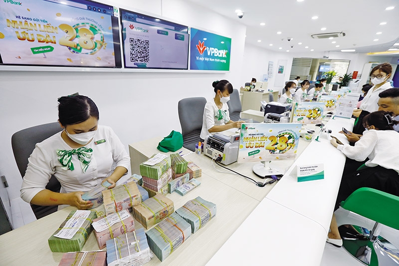 Tin ngân hàng ngày 6/2: Ngân hàng Nhà nước sẽ họp khẩn về tín dụng bất động sản Tin ngân hàng ngày 6/2: Ngân hàng Nhà nước sẽ họp khẩn về tín dụng bất động sản