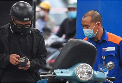 Bộ Công Thương yêu cầu tổng rà soát cấp phép đại lý xăng dầu