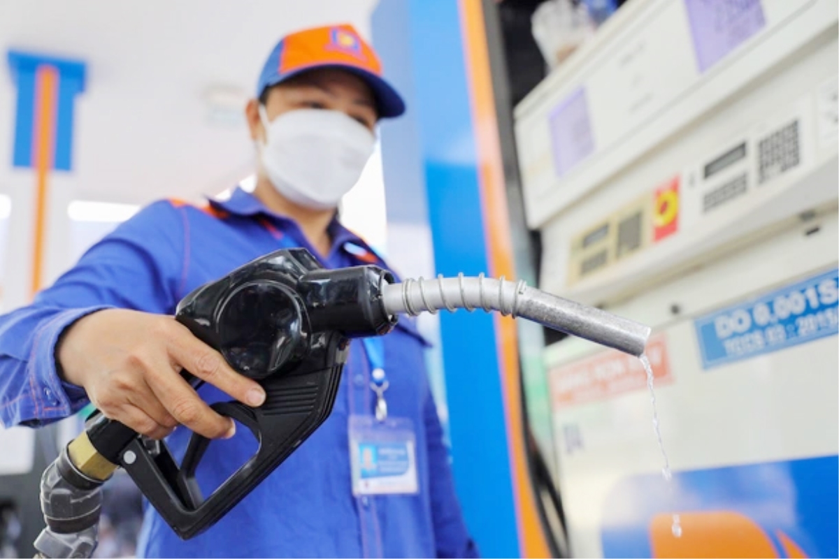 Giá xăng dầu hôm nay 19/2: Vẫn tiếp tục biến động