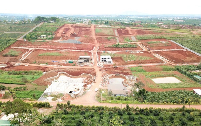 Tin bất động sản ngày 27/2: Lâm Đồng siết chặt điều kiện tách thửa khiến người dân gặp khó