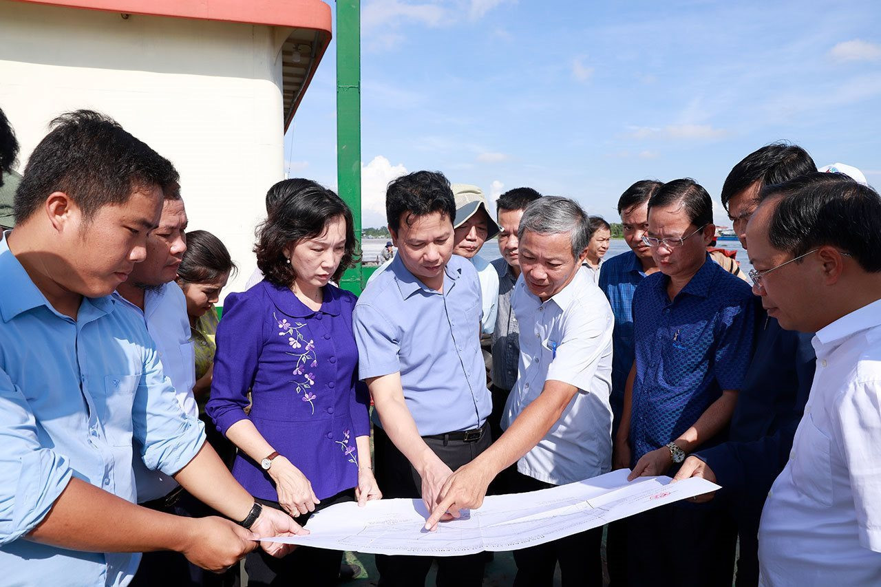 Bộ trưởng Bộ Tài nguyên và Môi trường Đặng Quốc Khánh: Đoàn kết, phát huy trí tuệ, kiến tạo vì một Việt Nam phát triển xanh, bền vững Bộ trưởng Bộ Tài nguyên và Môi trường Đặng Quốc Khánh: Đoàn kết, phát huy trí tuệ, kiến tạo vì một Việt Nam phát triển xanh, bền vững