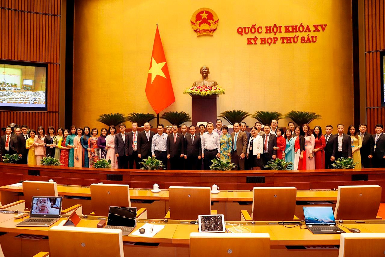 Bộ trưởng Bộ Tài nguyên và Môi trường Đặng Quốc Khánh: Đoàn kết, phát huy trí tuệ, kiến tạo vì một Việt Nam phát triển xanh, bền vững Bộ trưởng Bộ Tài nguyên và Môi trường Đặng Quốc Khánh: Đoàn kết, phát huy trí tuệ, kiến tạo vì một Việt Nam phát triển xanh, bền vững