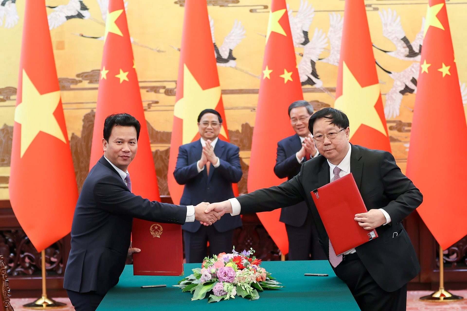 Bộ trưởng Bộ Tài nguyên và Môi trường Đặng Quốc Khánh: Đoàn kết, phát huy trí tuệ, kiến tạo vì một Việt Nam phát triển xanh, bền vững Bộ trưởng Bộ Tài nguyên và Môi trường Đặng Quốc Khánh: Đoàn kết, phát huy trí tuệ, kiến tạo vì một Việt Nam phát triển xanh, bền vững