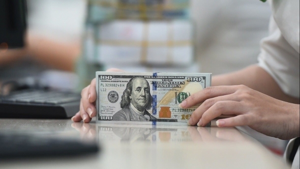 Tỷ giá ngoại tệ hôm nay 12/2: USD bật tăng sau dữ liệu việc làm tích cực của Mỹ