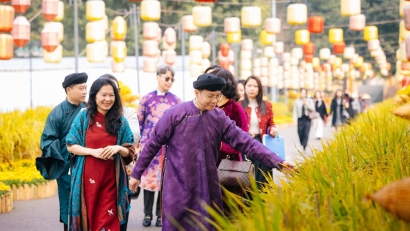 Lần đầu tiên Đường hoa Tết xuất hiện tại Hoàng thành Thăng Long phục vụ du khách dịp Tết