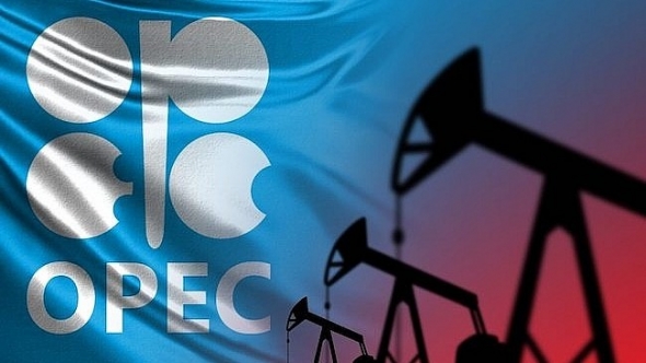 Nguyên nhân nào khiến sản lượng dầu của OPEC+ giảm mạnh?