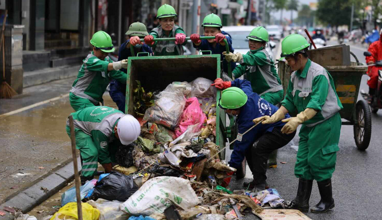 Tăng cường vệ sinh môi trường đô thị xanh sạch đẹp dịp Tết Bính Ngọ Tăng cường vệ sinh môi trường đô thị xanh sạch đẹp dịp Tết Bính Ngọ