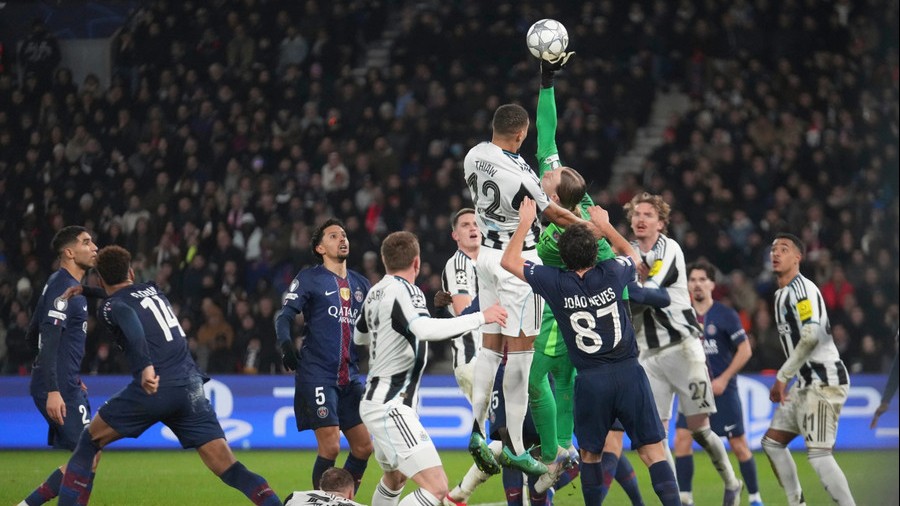 "Nội chiến" khuấy đảo Champions League