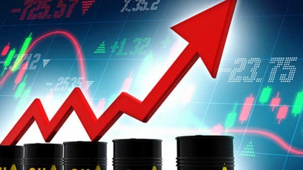 Dầu mỏ trước cú bứt phá lịch sử