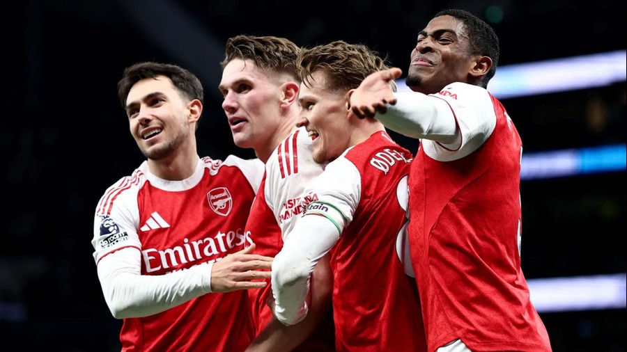 Arsenal tiến thẳng Chung kết Champions League… nhưng "cái kết đắng"?