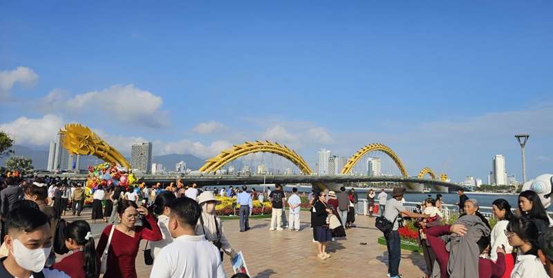 Đà Nẵng: Mùa Xuân mới mang theo nhiều khát vọng Đà Nẵng: Mùa Xuân mới mang theo nhiều khát vọng