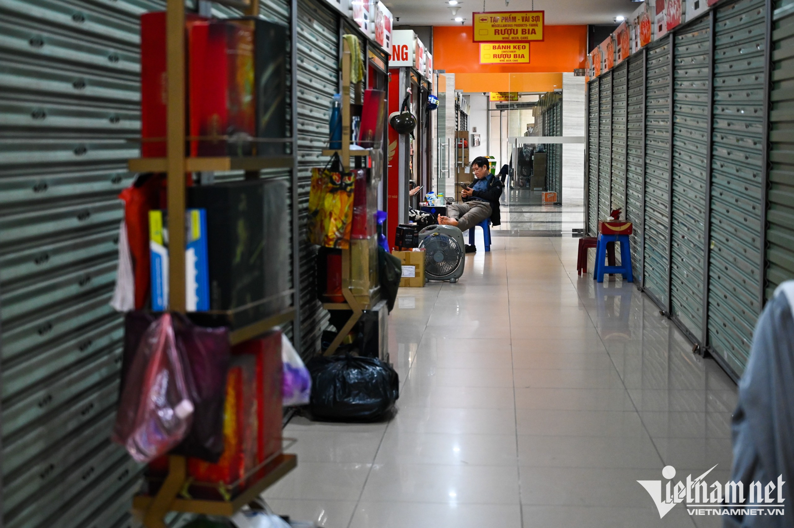 Hai khu chợ nổi tiếng của Hà Nội ế khách chưa từng thấy