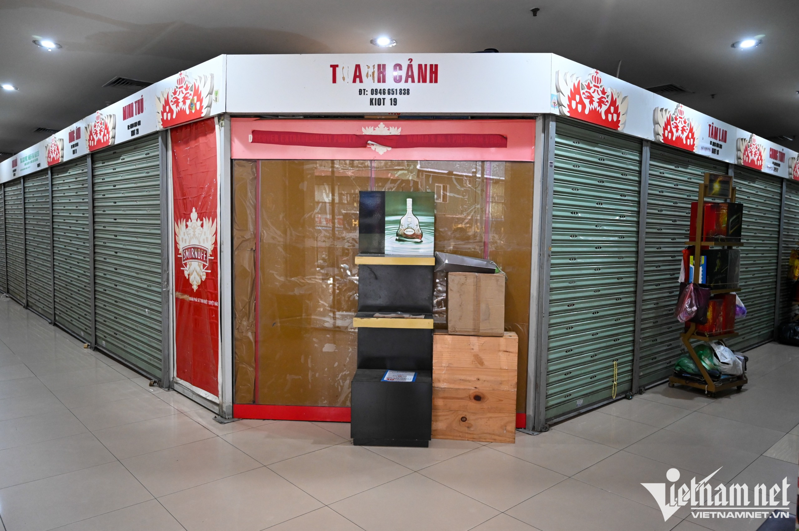 Hai khu chợ nổi tiếng của Hà Nội ế khách chưa từng thấy