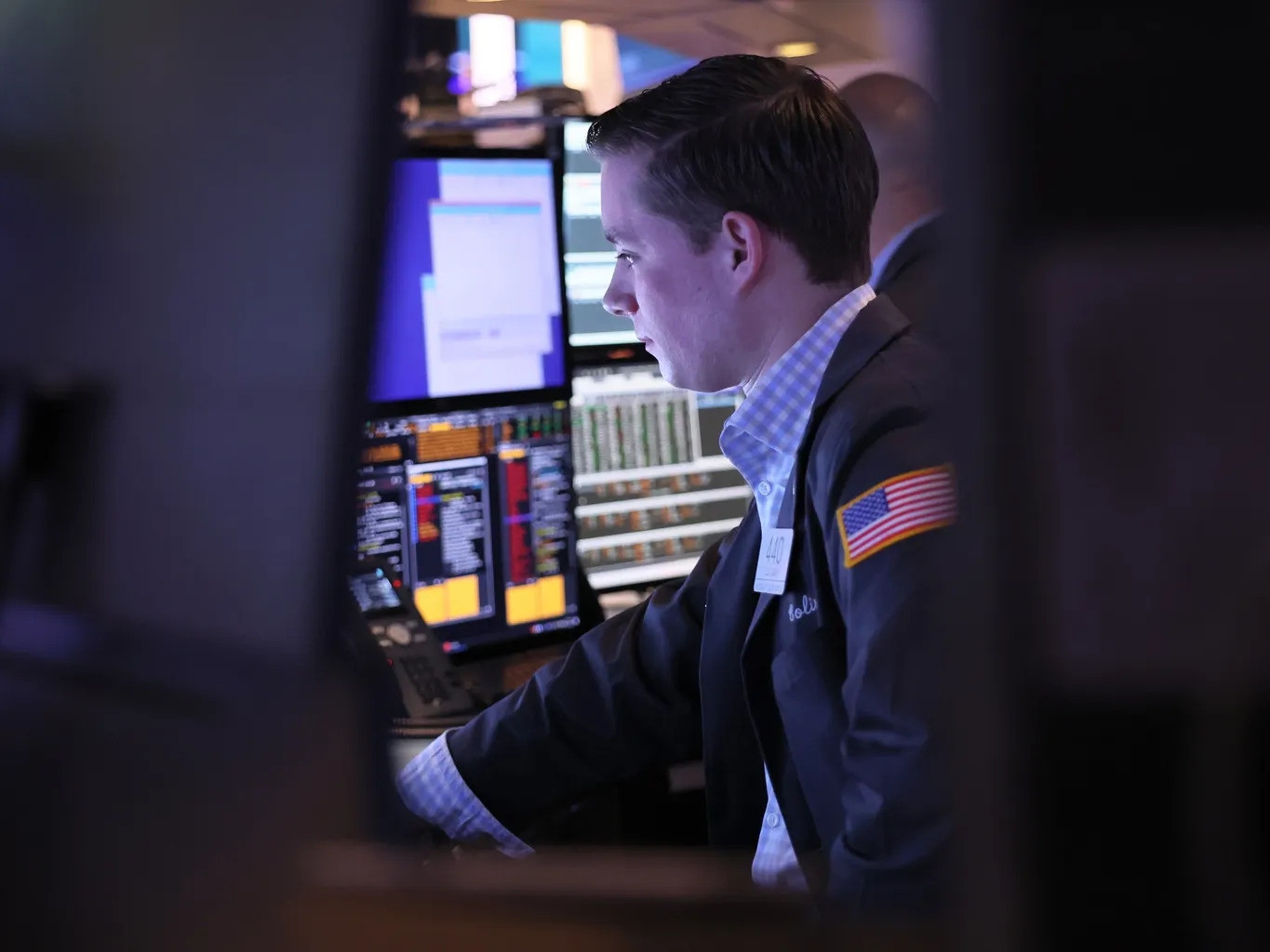 Thị trường chứng khoán thế giới ngày 24/3: Dow Jones dao động mạnh, kết phiên tăng nhẹ Thị trường chứng khoán thế giới ngày 24/3: Dow Jones dao động mạnh, kết phiên tăng nhẹ