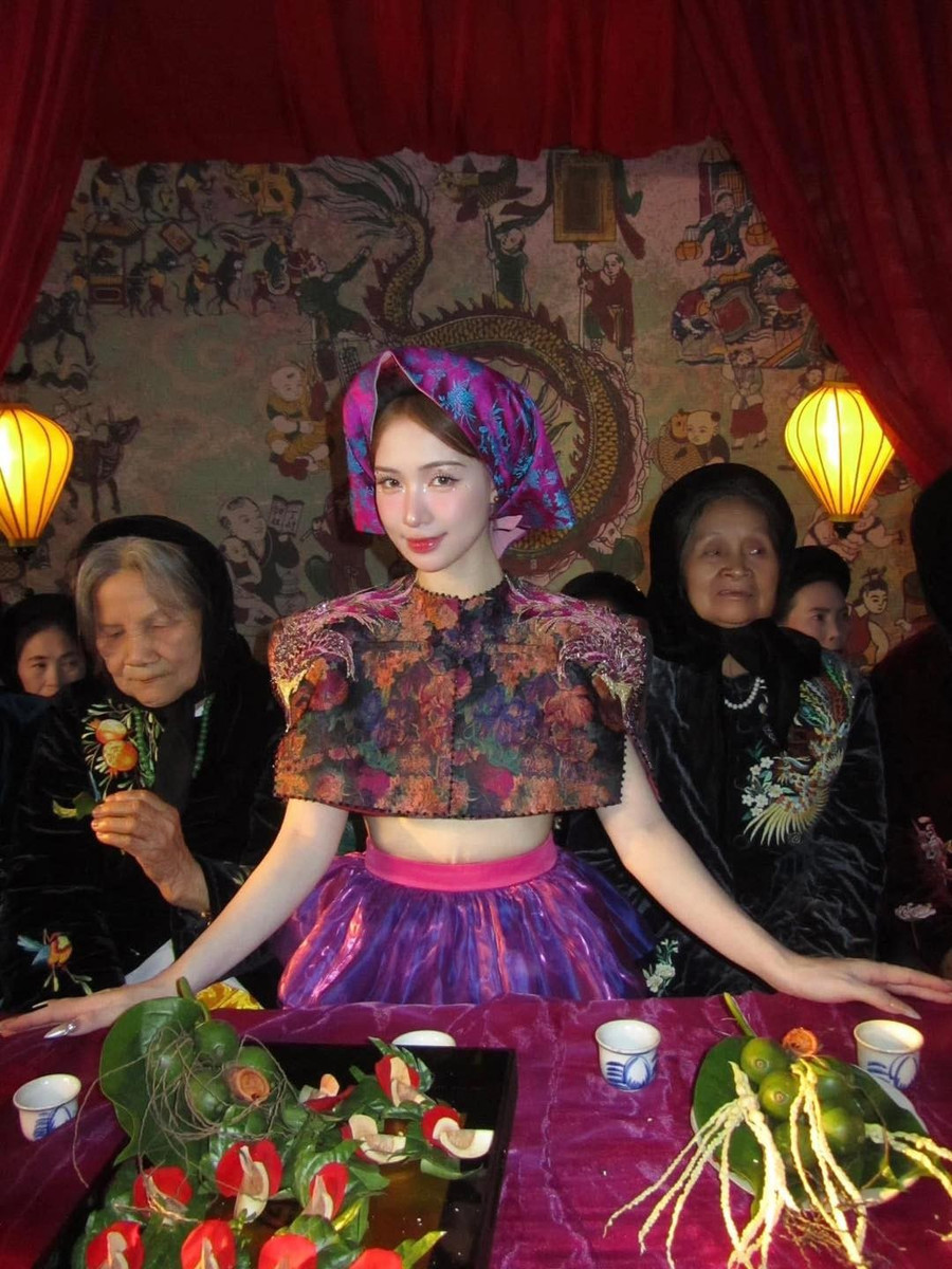 'Bắc Bling' của Hòa Minzy giữ vững Top 1 YouTube 'Bắc Bling' của Hòa Minzy giữ vững Top 1 YouTube