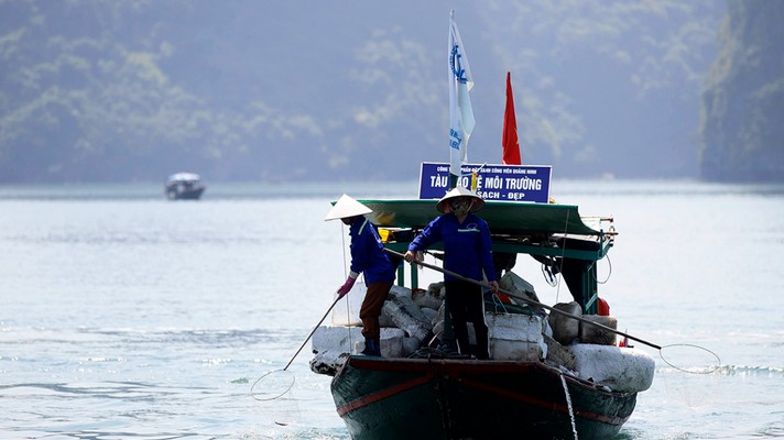 Quảng Ninh: Tập trung nguồn lực bảo vệ môi trường Vịnh Hạ Long